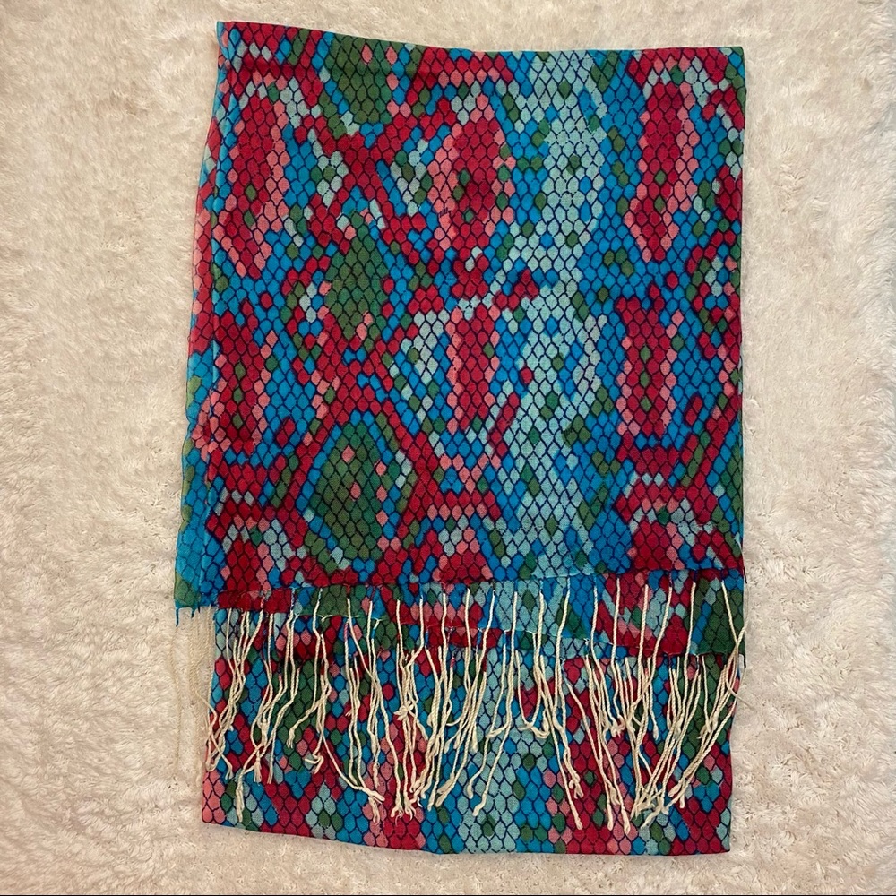 Lilly Pulitzer Murfee Scarf in Show Me Some Skin